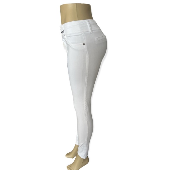 Studio F Colombian White Butt Lift Jeans - Size 4 - Picture 8 of 8